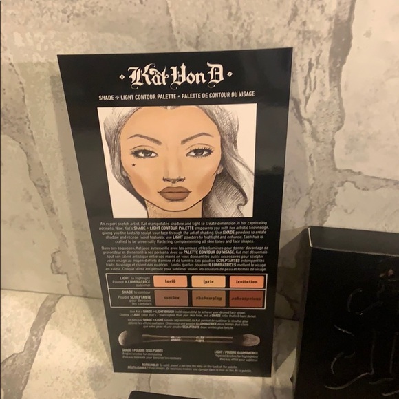 KVD Vegan Beauty
Shade + Light Face Palette - Picture 3 of 9